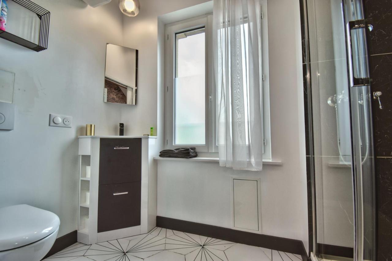 * Le Loft Des Mysteres * Apartment แมงเตอนง ภายนอก รูปภาพ