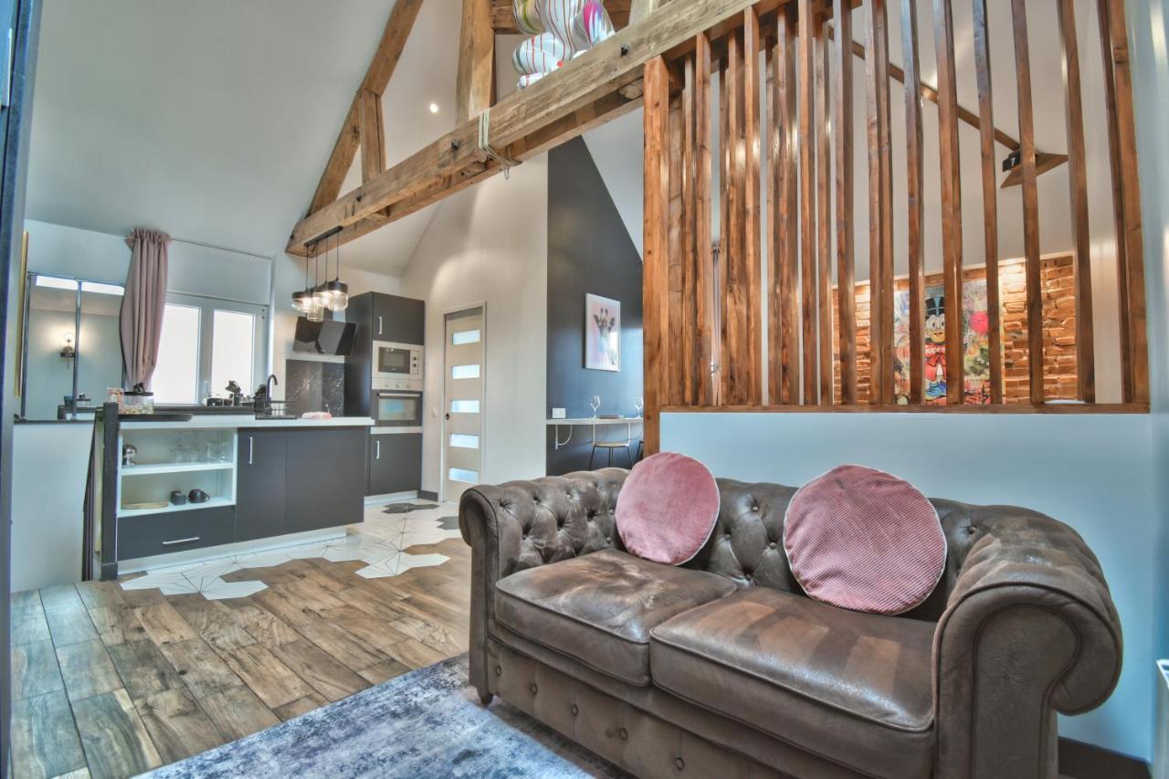 * Le Loft Des Mysteres * Apartment แมงเตอนง ภายนอก รูปภาพ